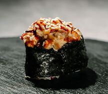 Гункан с угрем