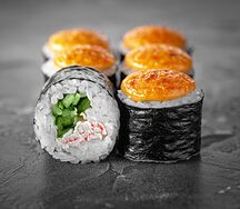 Острый маки с крабом