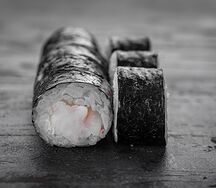 Ролл с креветкой