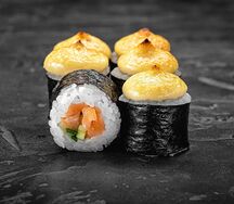 Запеченный маки с лососем