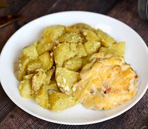 Мясо по-французски с гарниром