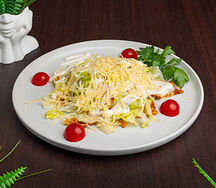 Салат Цезарь с курицей