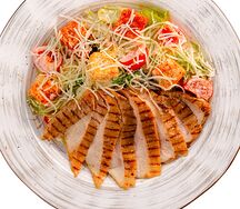 Цезарь с курицей по-грузински