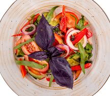 Салат Овощи по-тбилиски