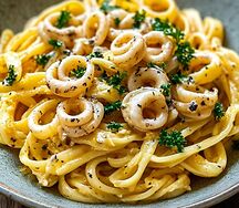 Паста с кальмарами