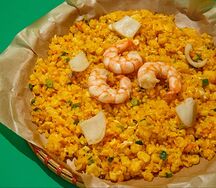 Жареный рис с морепродуктами 