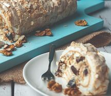 Рулет с черносливом