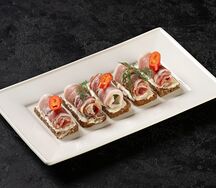 Бутер с салом по-французски