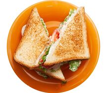 Сэндвич с курицей и имбирным соусом