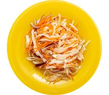 Квашеная капуста с красным луком