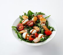 Салат Капрезе с лангустинами