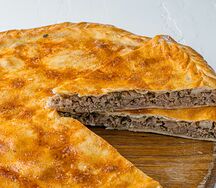 Большой дагестанский пирог с мясом и картофелем