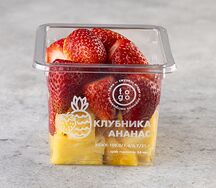 Клубника и ананас