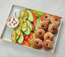 Фалафель в тарелке