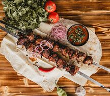 Шашлык из филейной части поросенка в брусничном маринаде Кефтэме!