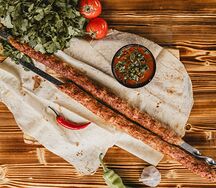 Лю-Ля, цыпленок попал в мясорубку