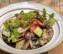 Грузинский овощной салат