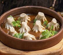 Патара хинкали в перечном соусе