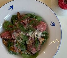 Салат с ростбифом и лисичками