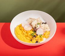 Филе белой рыбы с кукурузным пюре