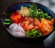 Боул Лосось с соусом юдзу