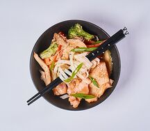 Сливочный удон с курицей Max