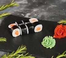 Маки Лосось