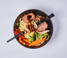 Рамен с курицей в терияки Max