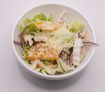 Салат с курицей и мандаринами