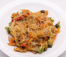 Фунчоза с грибами о овощами