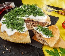 Пирог со свининой и говядиной