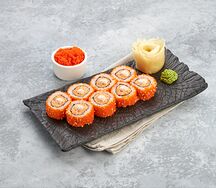 Ролл хрустящий кляр с крабом и ореховым соусом