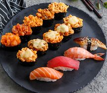 Суши запеченные лосось