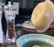 Пельмени Сибирские с маслом, сметаной и укропом