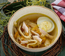 Куриный с яичной лапшой