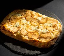 Груша и горгонзола