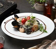 Спагетти Неро с морепродуктами