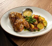 Цыпленок гриль в медовой глазури с бэби-картофелем