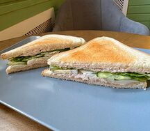 Сэндвич с тунцом 