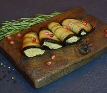 Рулетики из баклажанов