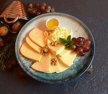 Ассорти грузинских сыров