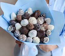 Клубничный букет Галактика