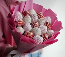 Клубничный букет Розовый неон