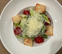 Салат Цезарь с курицей 