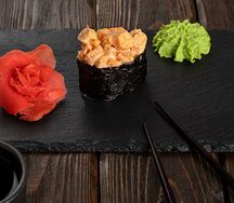 Гункан спайси с креветкой