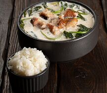 Сливочный суп с угрем