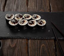 Маки Угорь-огурец