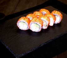 Калифорния в масаго с креветкой