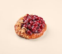 Вензель с вишней и миндалем