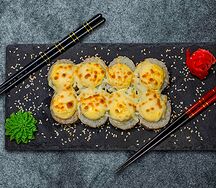 Ролл Запеченная Филадельфия в кунжуте